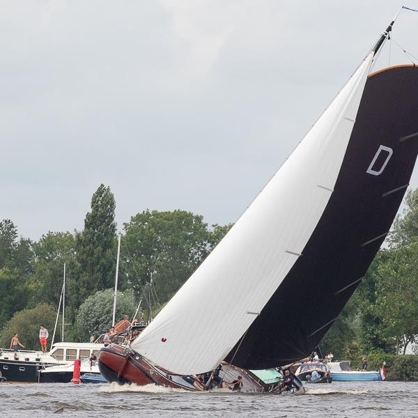 Ouverture eindigt in deceptie | It Skûtsje fan Drachten