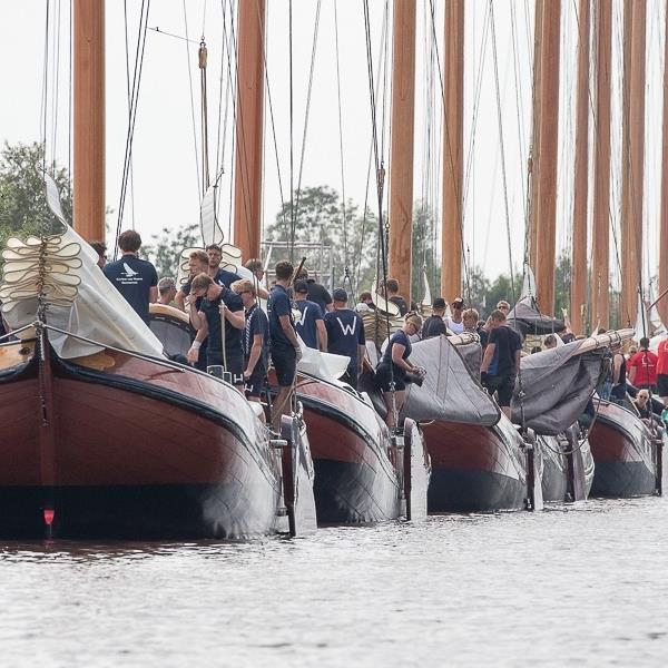 It Skûtsje fan Drachten 7e bij de Veenhoop | It Skûtsje fan Drachten