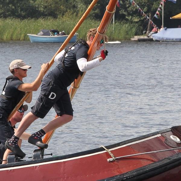 It Skûtsje fan Drachten 7e bij de Veenhoop | It Skûtsje fan Drachten