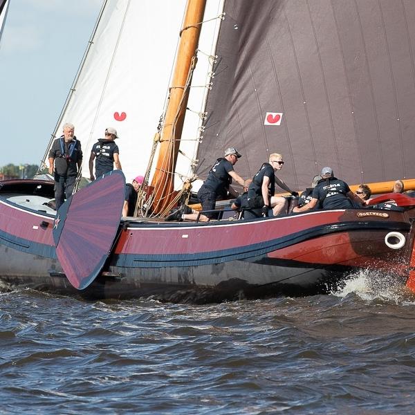 Jeroen Pietersma kan prachtige start niet verzilveren | It Skûtsje fan Drachten