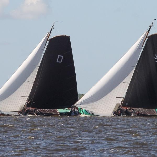 Jeroen Pietersma kan prachtige start niet verzilveren | It Skûtsje fan Drachten