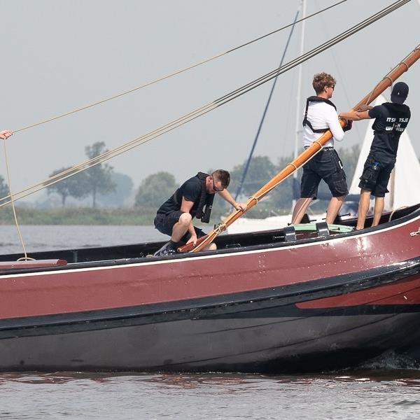 Elfde plaats op kalm Heegermeer | It Skûtsje fan Drachten