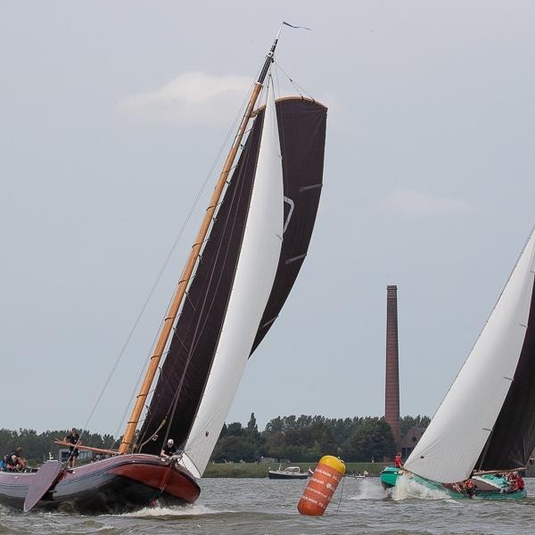 Tiende race dit kampioenschap levert Jeroen Pietersma veertien punten op | It Skûtsje fan Drachten