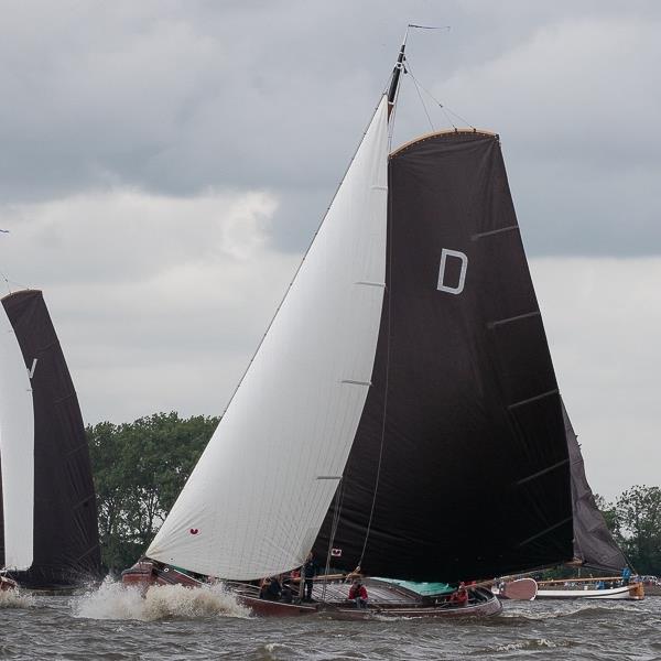 Zevende plaats voor Hattum Hoekstra bij enerverende race in Terherne | It Skûtsje fan Drachten