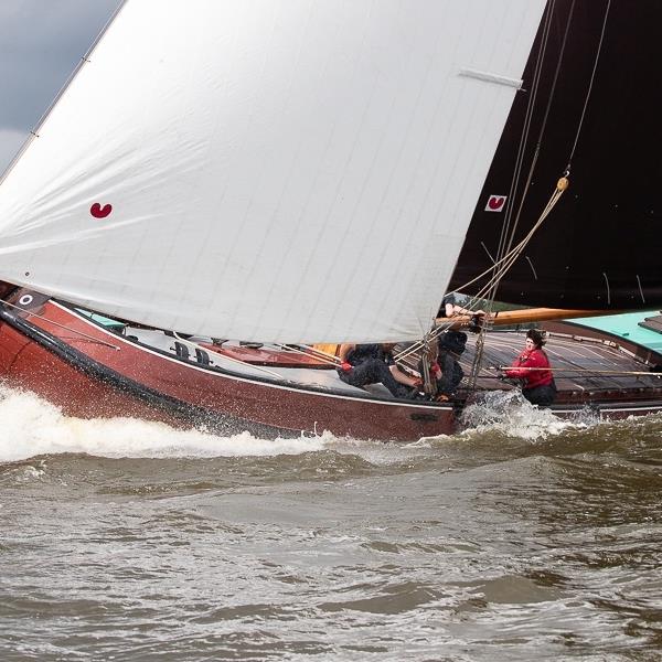 Mooie middenmoot klassering bij Langweer | It Skûtsje fan Drachten