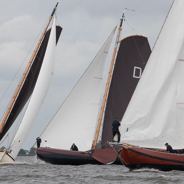 Spannende race op het Heegermeer | It Skûtsje fan Drachten
