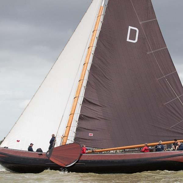 It Skûtsje fan Drachten tiende in Lemster Baai | It Skûtsje fan Drachten