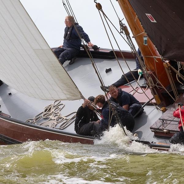 It Skûtsje fan Drachten tiende in Lemster Baai | It Skûtsje fan Drachten