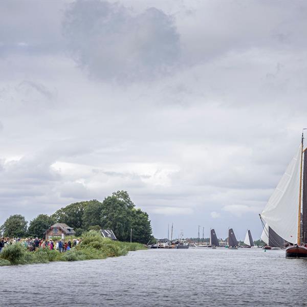 Wat een mooie start in Grou! | It Skûtsje fan Drachten