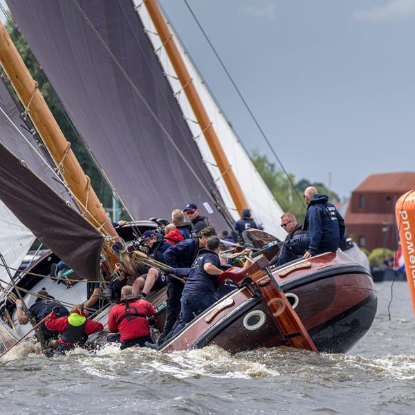 Wat een mooie start in Grou! | It Skûtsje fan Drachten