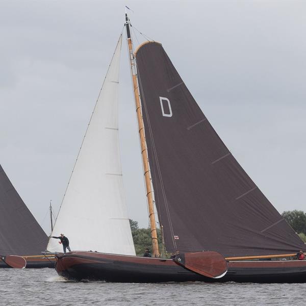 Wat een mooie start in Grou! | It Skûtsje fan Drachten