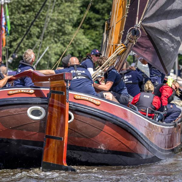 Een lastige wedstrijddag op De Feanhoop | It Skûtsje fan Drachten