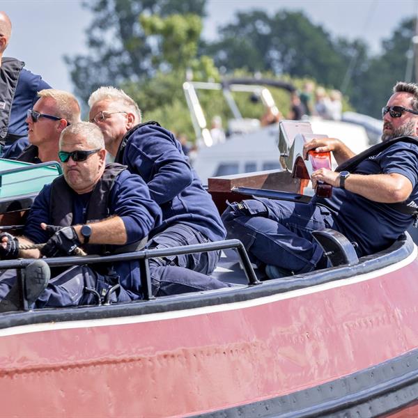 Een lastige wedstrijddag op De Feanhoop | It Skûtsje fan Drachten