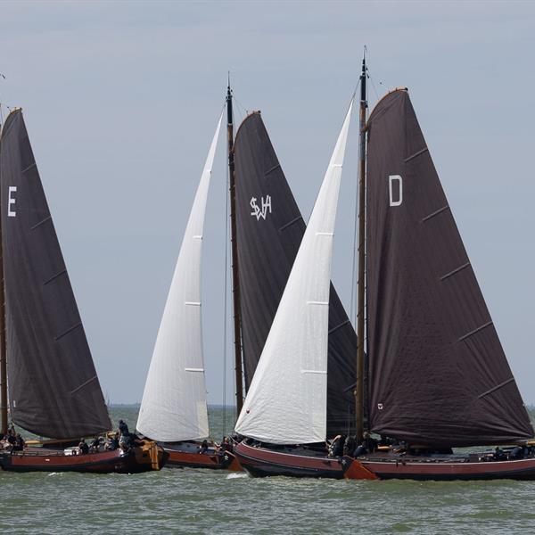 Een lastige middag op het IJselmeer bij Stavoren | It Skûtsje fan Drachten