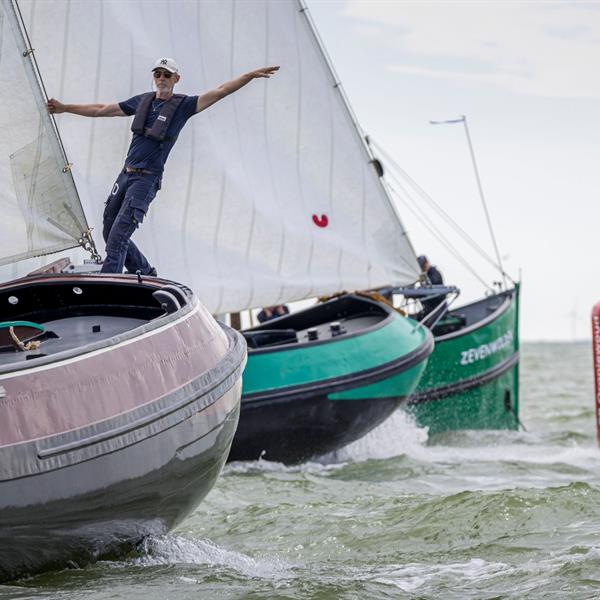 Een lastige middag op het IJselmeer bij Stavoren | It Skûtsje fan Drachten