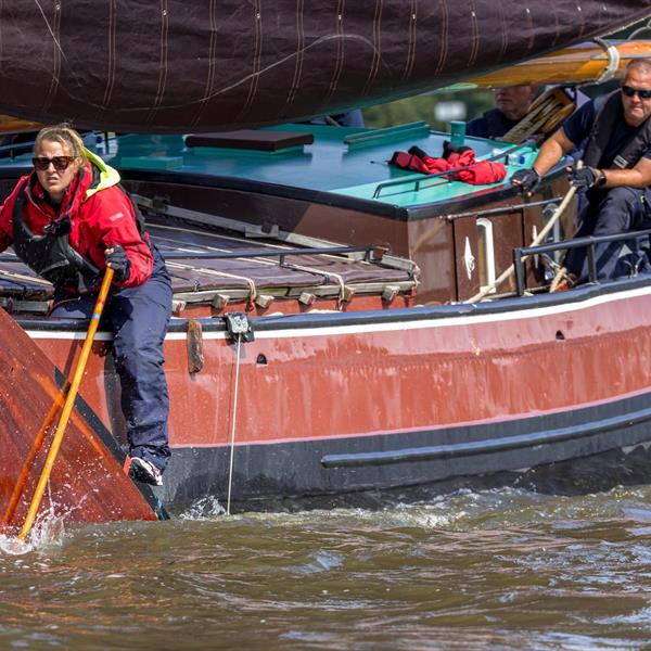 Mooie wedstrijd op de Hegemer Mar | It Skûtsje fan Drachten
