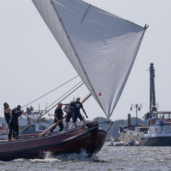 Een sterke opmars op De Fluessen | It Skûtsje fan Drachten